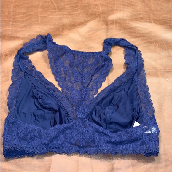 Bralette - Picture 2 of 3